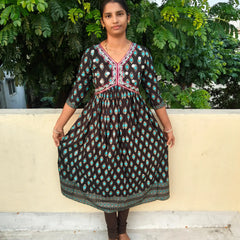 Black Alaya Cut Kurti 410B