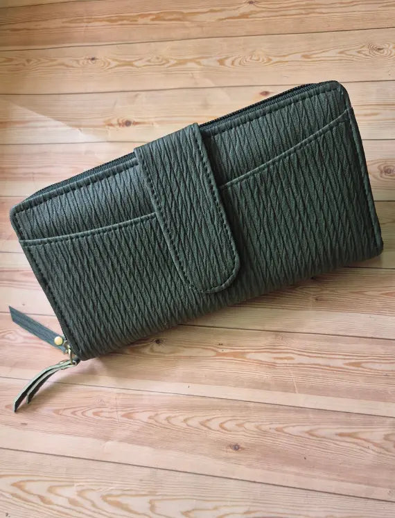 Dark Olive Green Women's Long Wallet with Card Slots & Zip Closure Main image