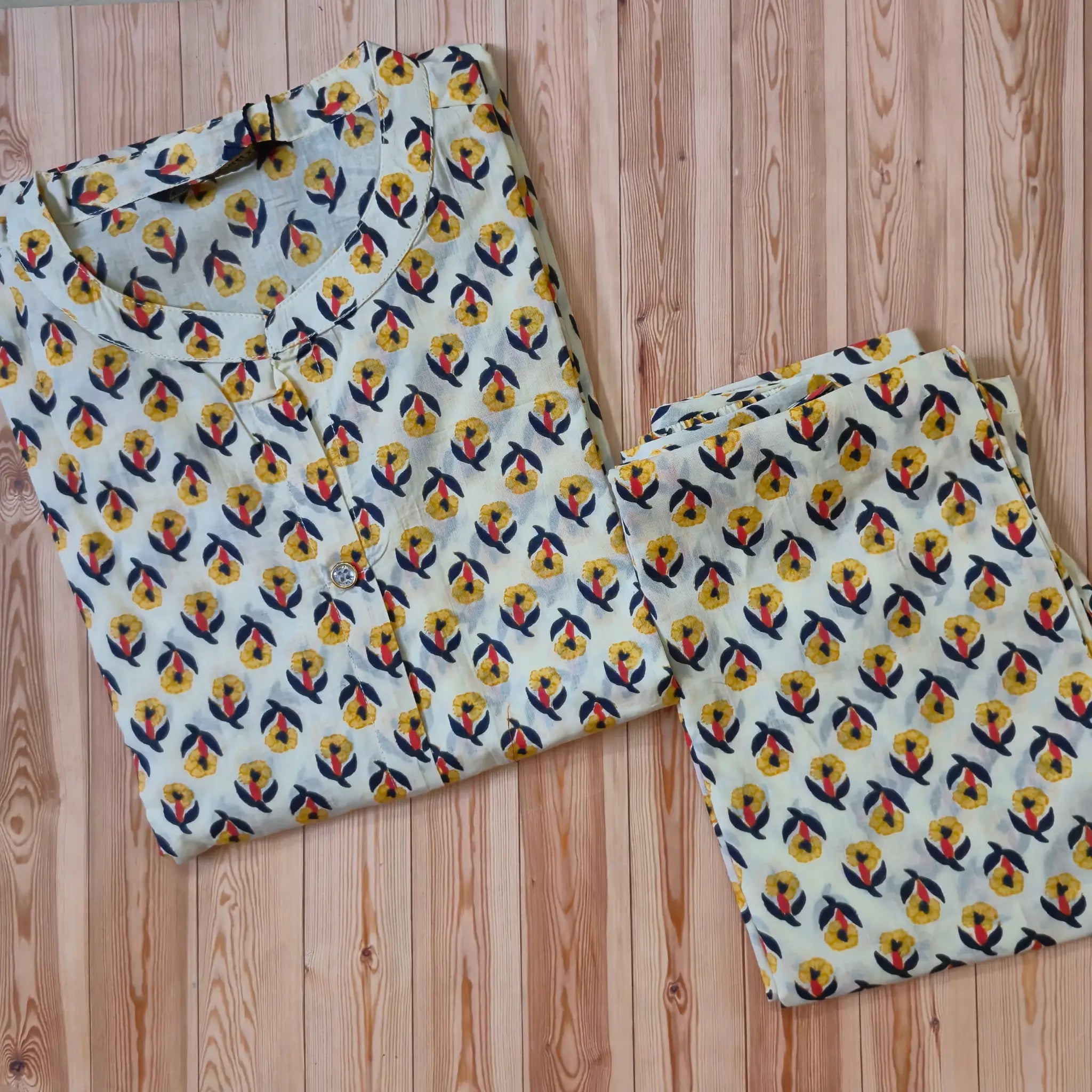 Jaipur Print Straight Cut Kurti with Straight Pant