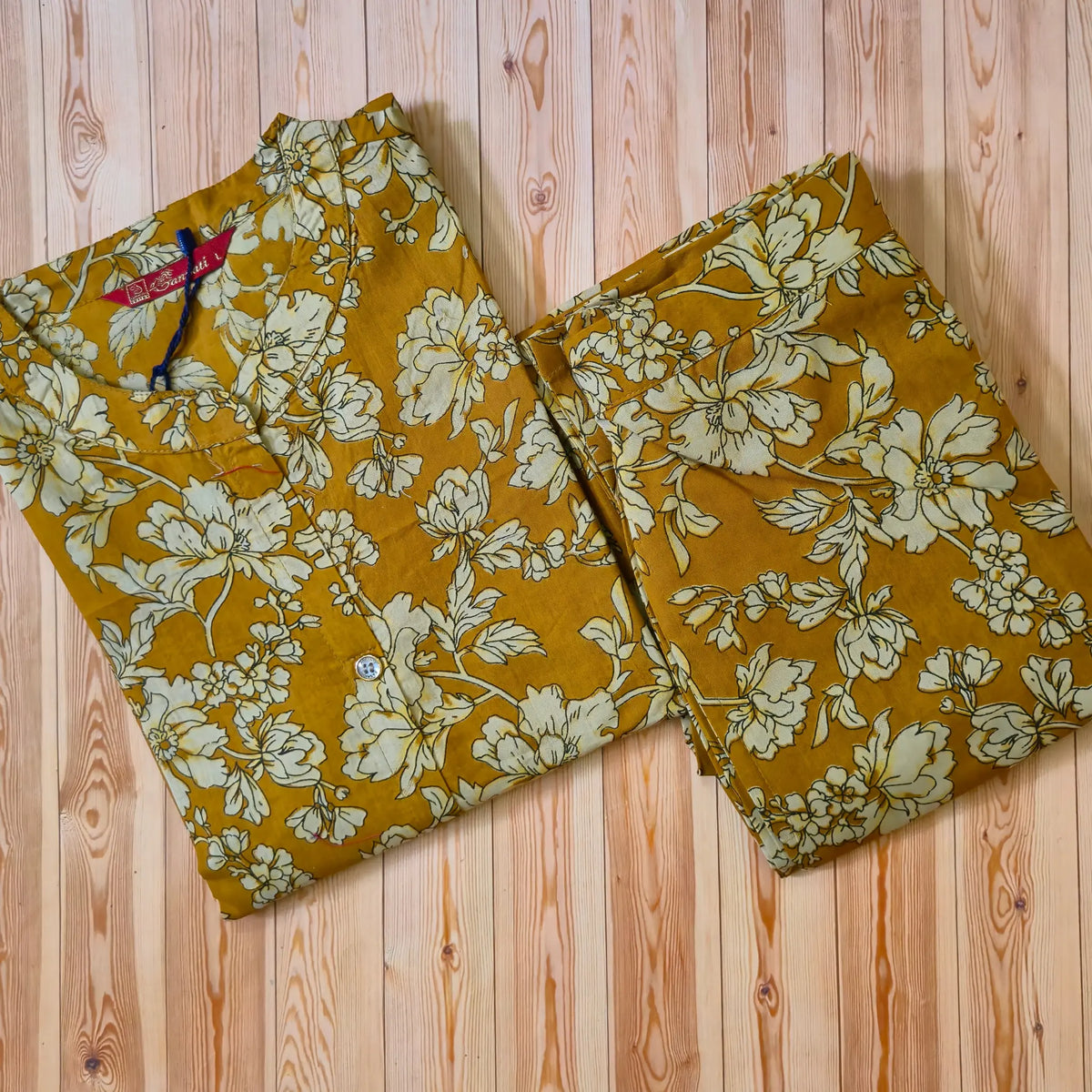 Jaipur Print Straight Cut Kurti with Straight Pant Main image