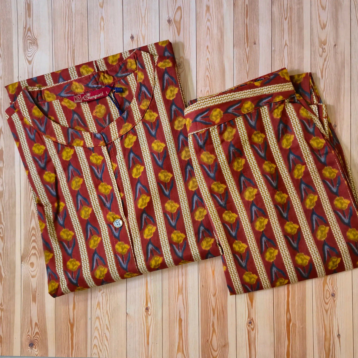 Jaipur Print Straight Cut Kurti with Straight Pant