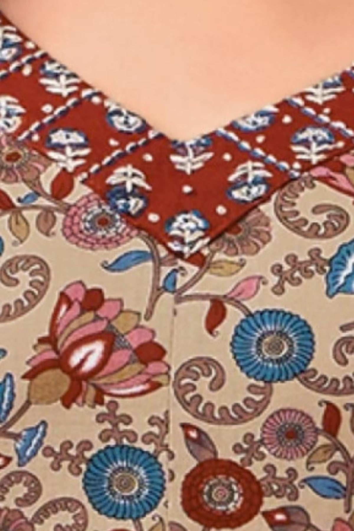 Neckline Detail - MCM Life Style 1309 100% Cotton Printed Anarkali Salwar Suit – Cream & Rust | Bavis Clothing