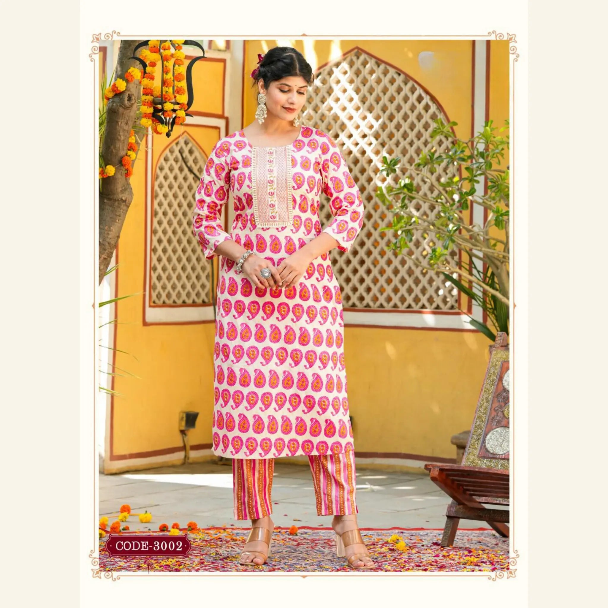 Women's Cream Color Block Print Kurti with Mid Rise Straight Pant Main image
