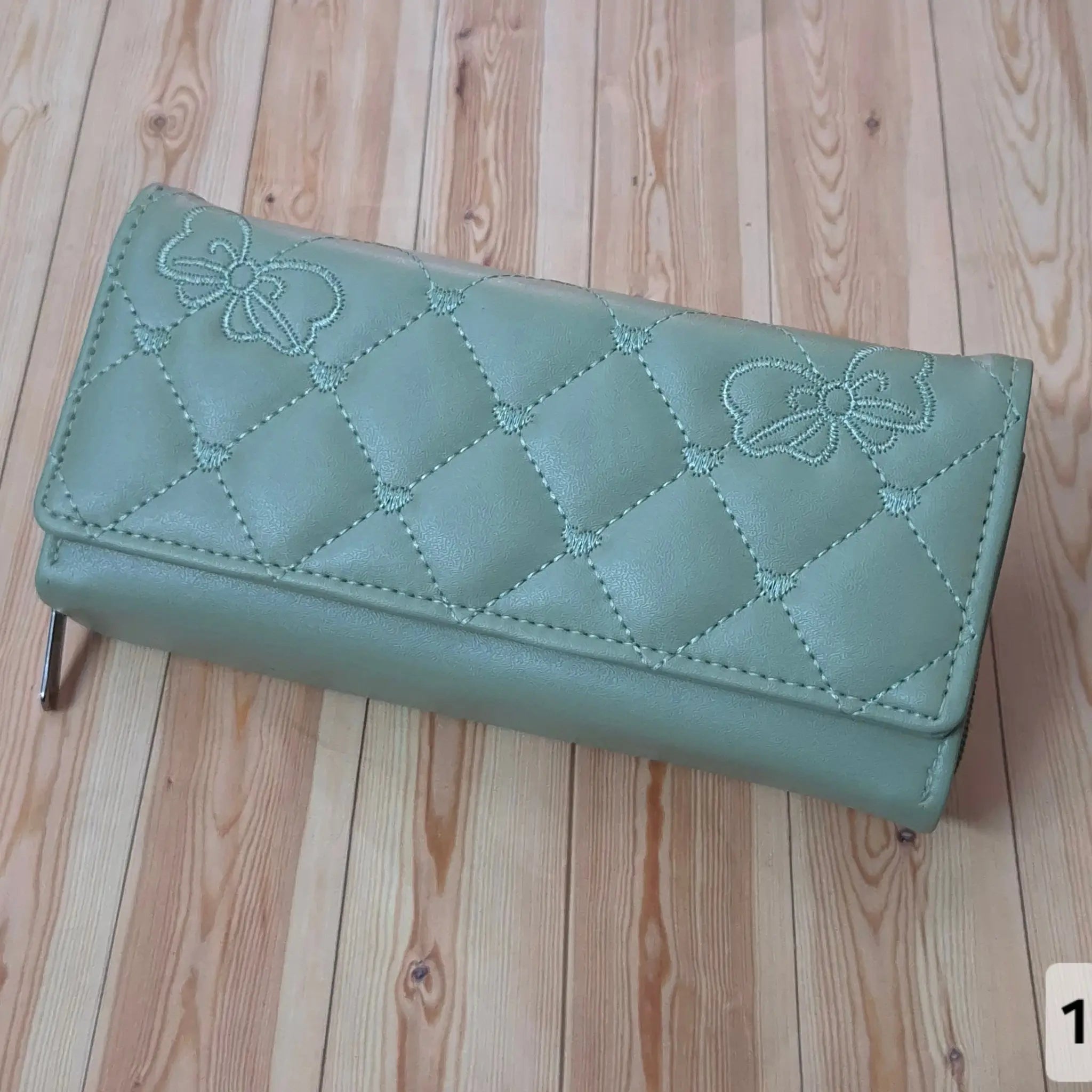 Women’s Fashion Wallet Purse with Butterfly Stitch Design