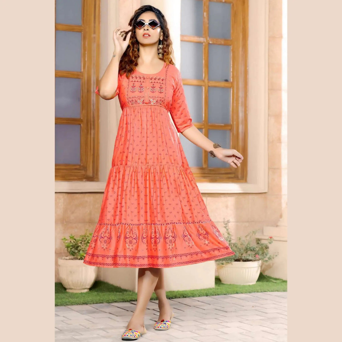 Heavy Reyon Slub Print Kurthi With Exculsively Embriodery Main image