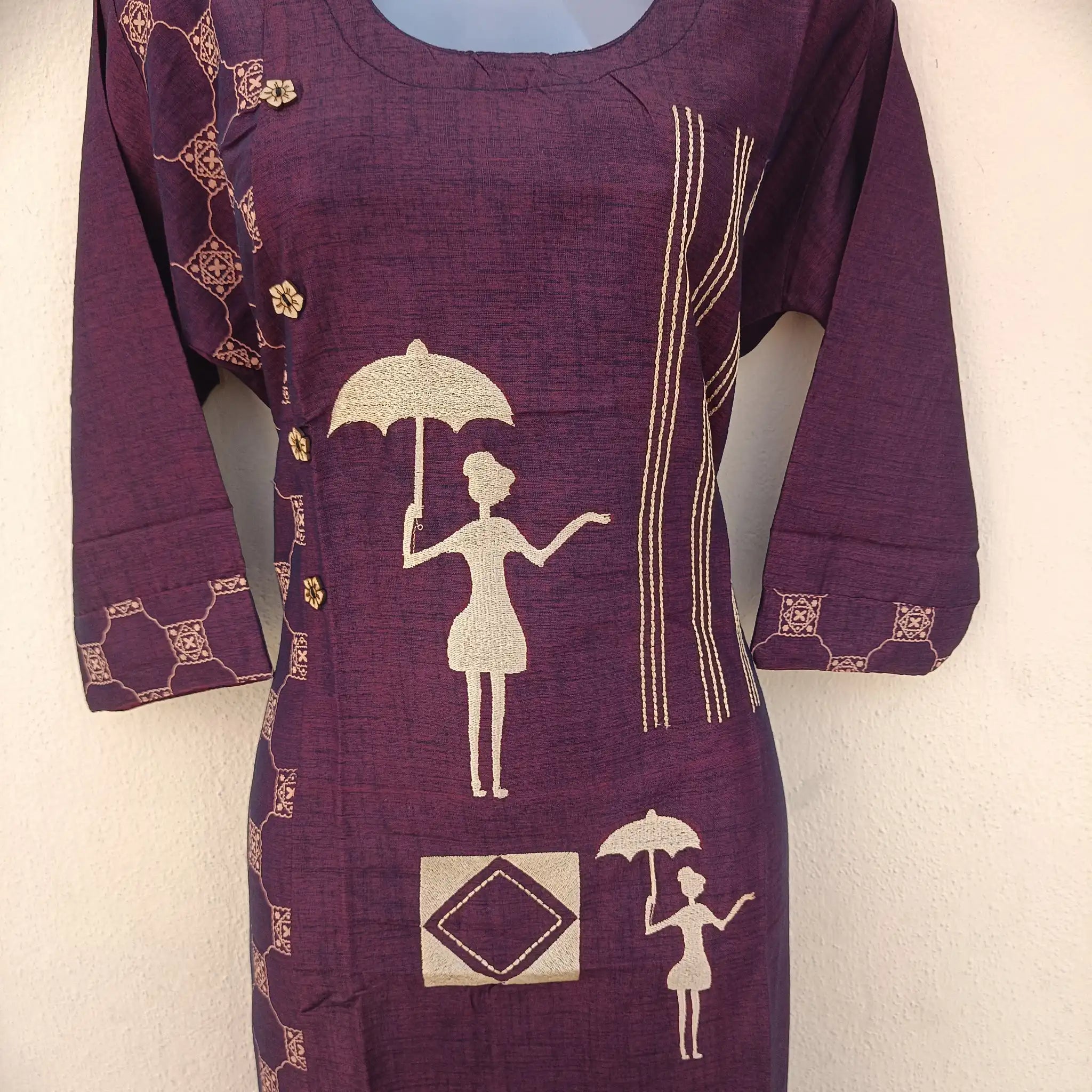 Stunning woman turning heads in wine berry two-tone embroidered kurta for festive flair